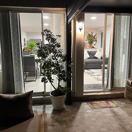 Villa, Lossy Le Tampon Eksteriør bilde